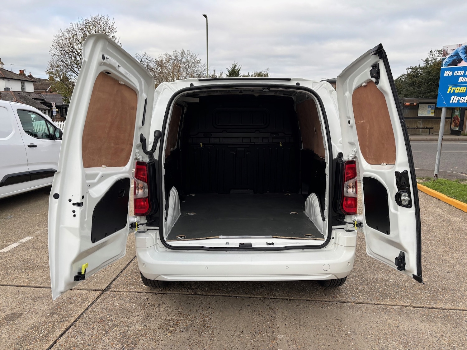 Used Vauxhall Combo 2021 for sale - 76037947: Photo 5