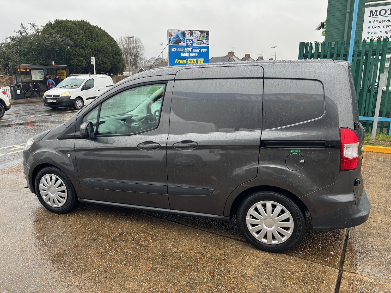 Used Ford Transit Courier 2015 for sale - 77429318: Photo 11