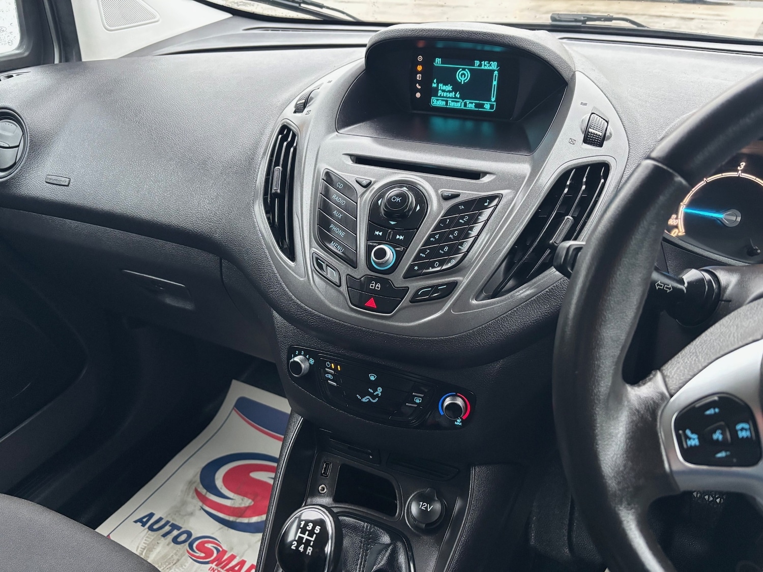 Used Ford Transit Courier 2015 for sale - 77429318: Photo 20