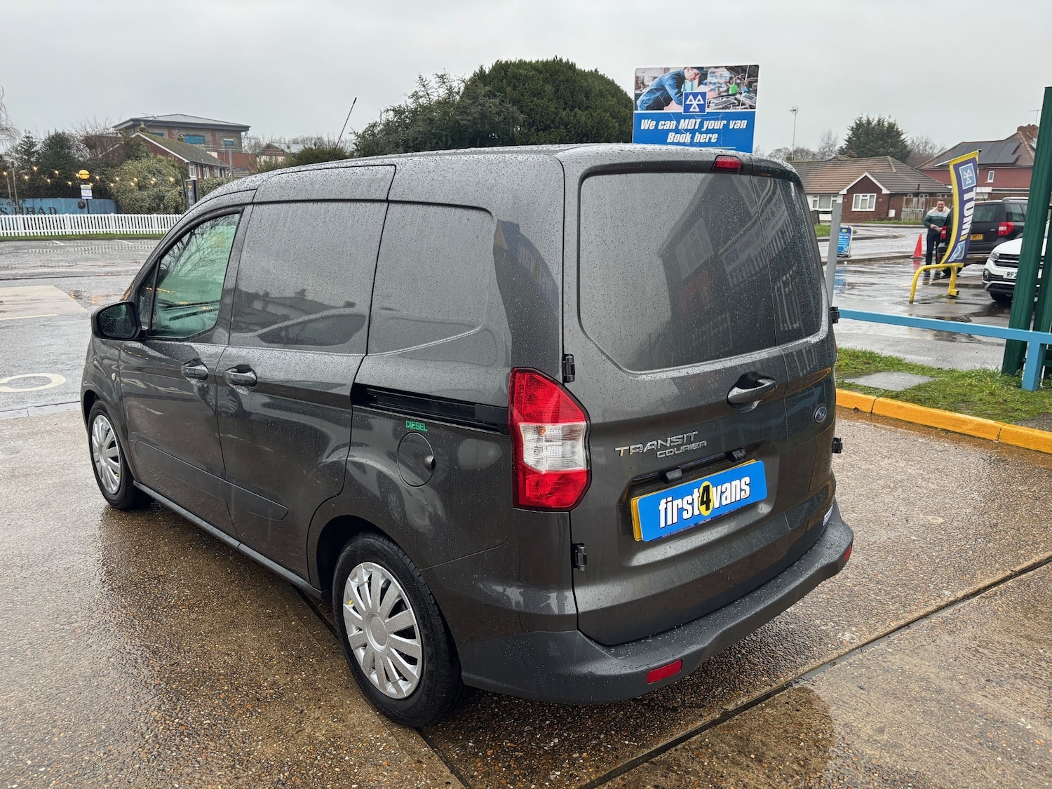 Used Ford Transit Courier 2015 for sale - 77429318: Photo 6