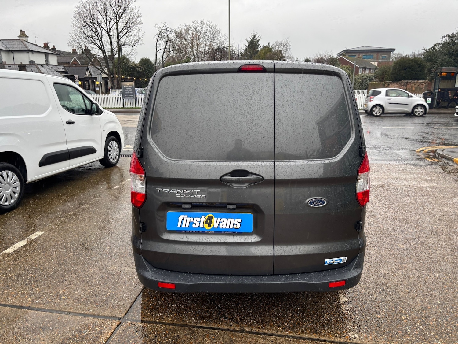 Used Ford Transit Courier 2015 for sale - 77429318: Photo 8