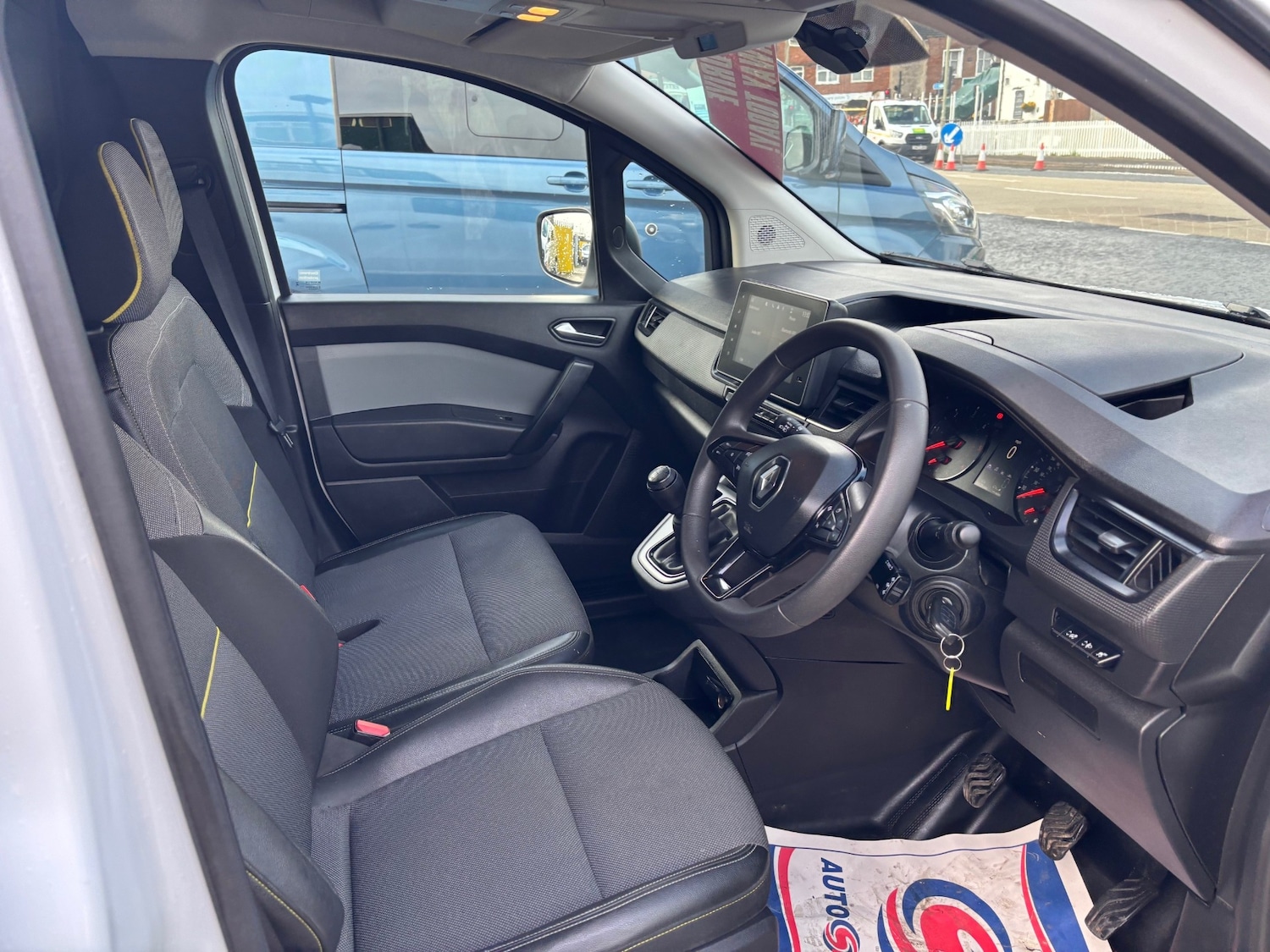 Used Renault Kangoo 2024 for sale - 76579701: Photo 4