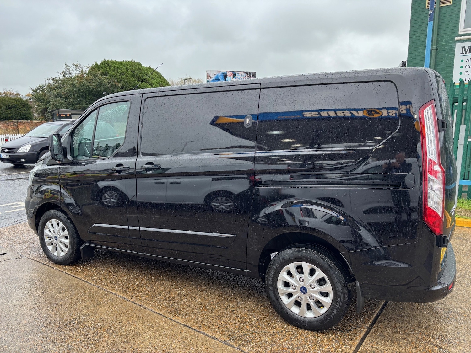 Used Ford Transit Custom 2023 for sale - 76748275: Photo 3