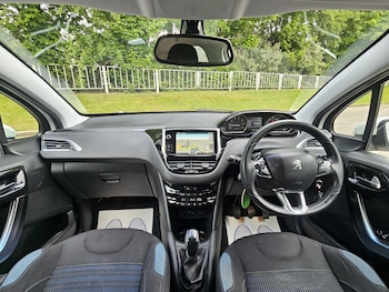 Used Peugeot 208 2013 for sale - 78636393: Photo