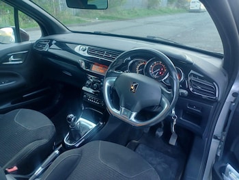 Used Citroen DS3 2011 for sale - 78530101: Photo