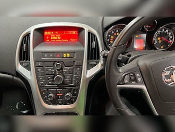 Used Vauxhall Astra 2015 for sale - 79385121: Photo