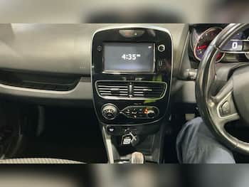 Used Renault Clio 2017 for sale - 79843496: Photo