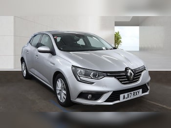 Used Renault Megane 2017 for sale - 79345782: Photo
