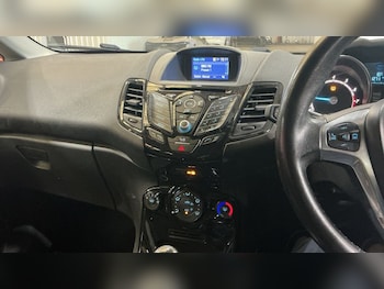 Used Ford Fiesta 2015 for sale - 79385113: Photo