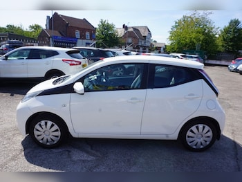 Used Toyota AYGO 2016 for sale - 79394591: Photo