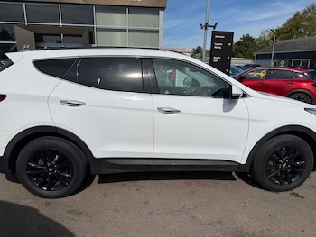 Used Hyundai Santa Fe 2016 for sale - 78411818: Photo