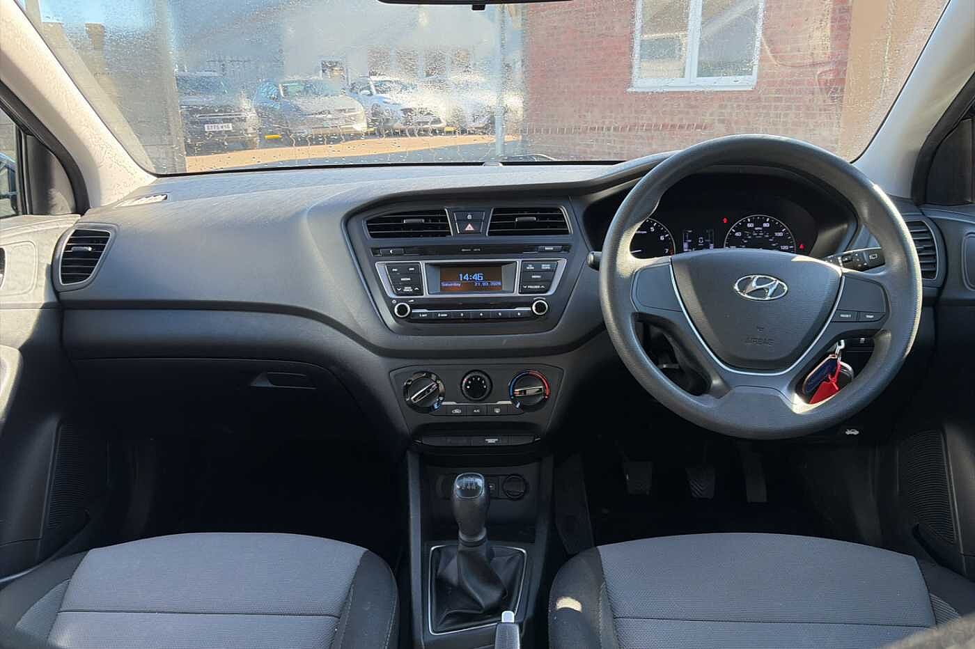 Used Hyundai i20 2017 for sale - 78021569: Photo 12