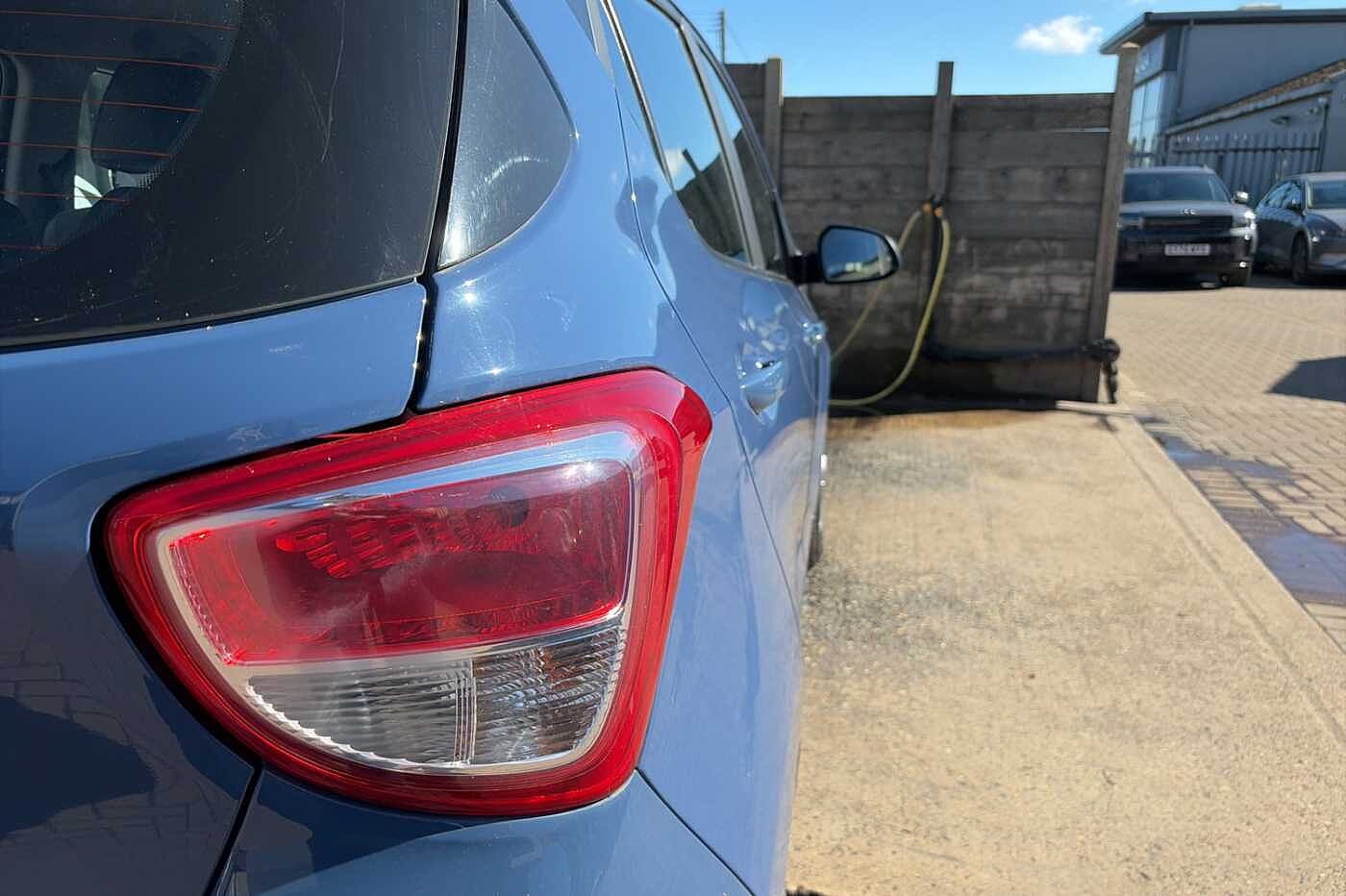 Used Hyundai i10 2016 for sale - 78021572: Photo 17