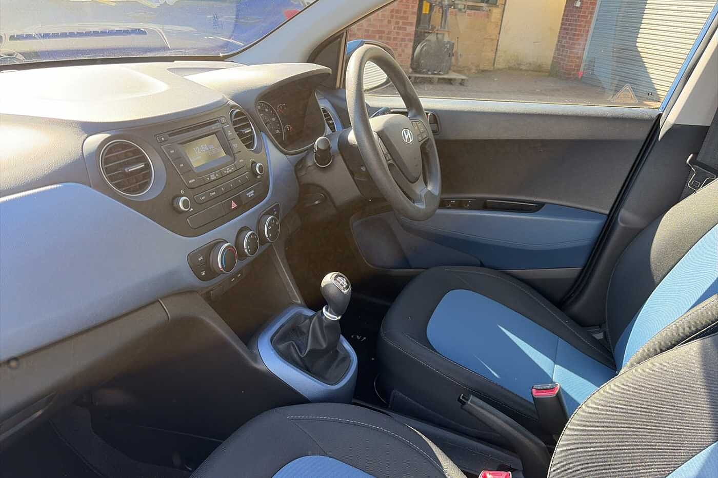 Used Hyundai i10 2016 for sale - 78021572: Photo 2