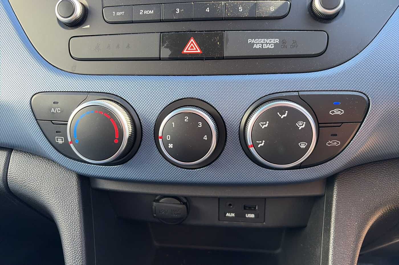 Used Hyundai i10 2016 for sale - 78021572: Photo 32