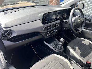Used Hyundai i10 2022 for sale - 78688521: Photo