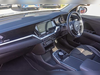 Used Kia Niro 2021 for sale - 78021578: Photo
