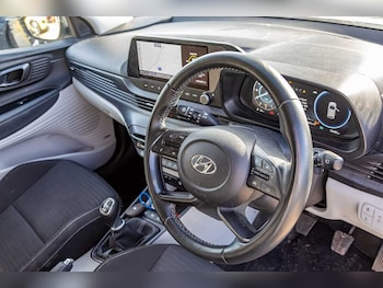 Used Hyundai i20 2023 for sale - 78021474: Photo