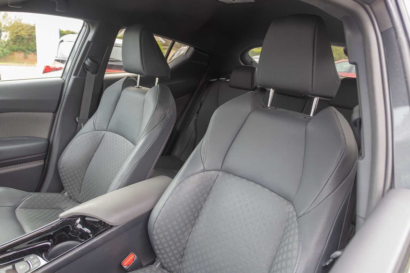 Used Toyota C-HR 2023 for sale - 78021428: Photo 23