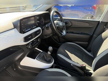 Used Hyundai i10 2022 for sale - 78021570: Photo