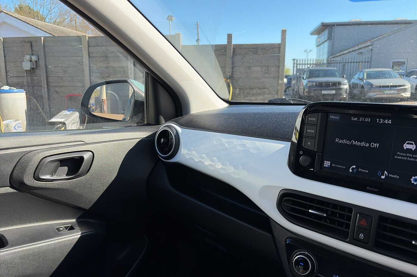 Used Hyundai i10 2022 for sale - 78021570: Photo 36