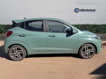 Used Hyundai i10 2022 for sale - 78021570: Photo