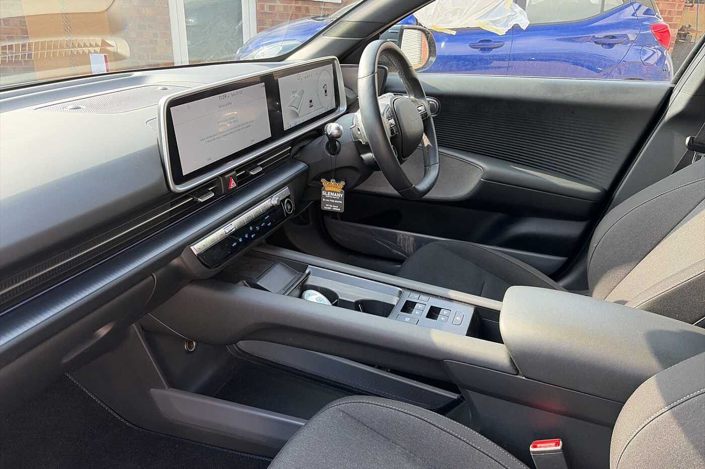 Used Hyundai IONIQ 6 2023 for sale - 78021561: Photo 2