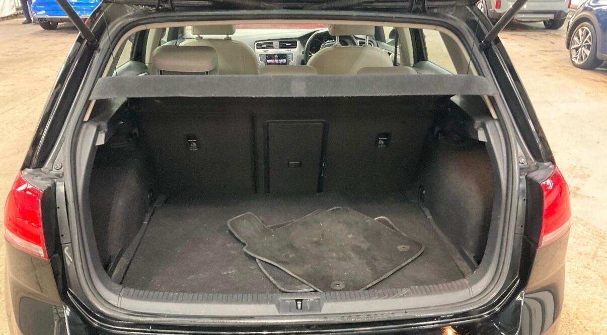 Used Volkswagen Golf 2015 for sale - 76952496: Photo 10