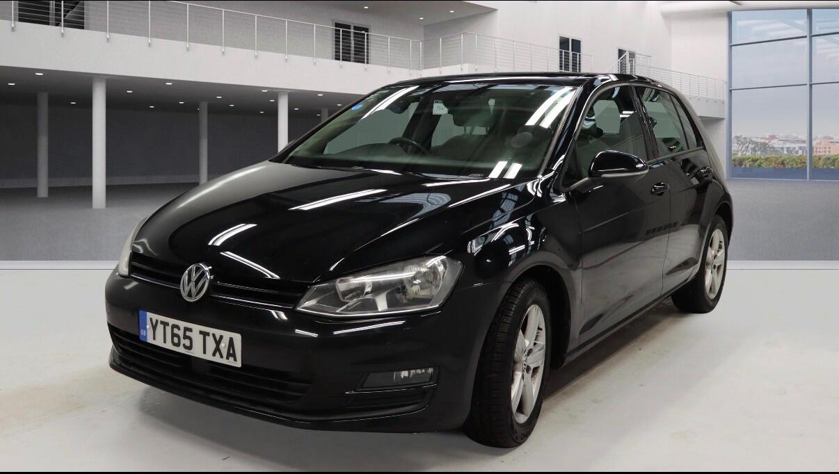 Used Volkswagen Golf 2015 for sale - 76952496: Photo 2