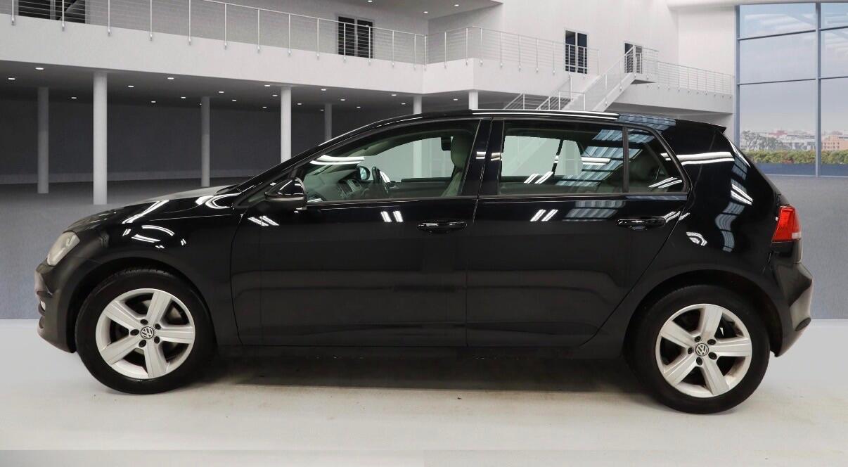 Used Volkswagen Golf 2015 for sale - 76952496: Photo 4