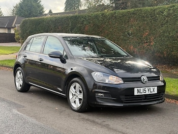 Used Volkswagen Golf 2015 for sale - 76671702: Photo