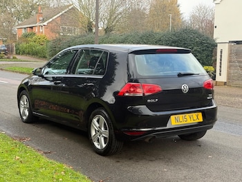 Used Volkswagen Golf 2015 for sale - 76671702: Photo