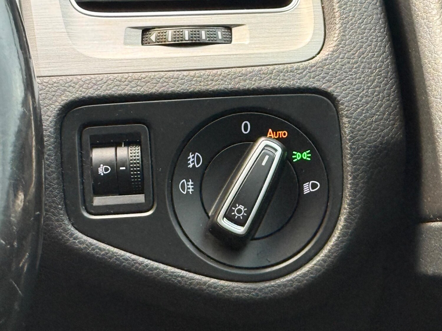 Used Volkswagen Golf 2014 for sale - 76560890: Photo 24