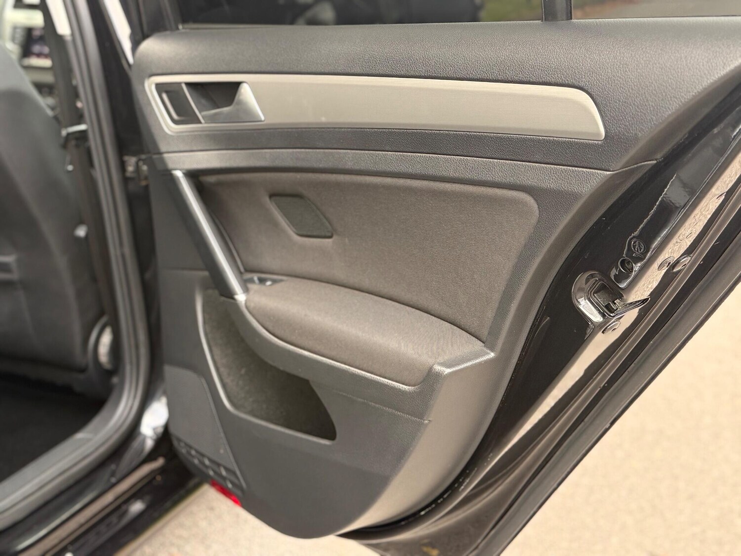 Used Volkswagen Golf 2014 for sale - 76560890: Photo 25