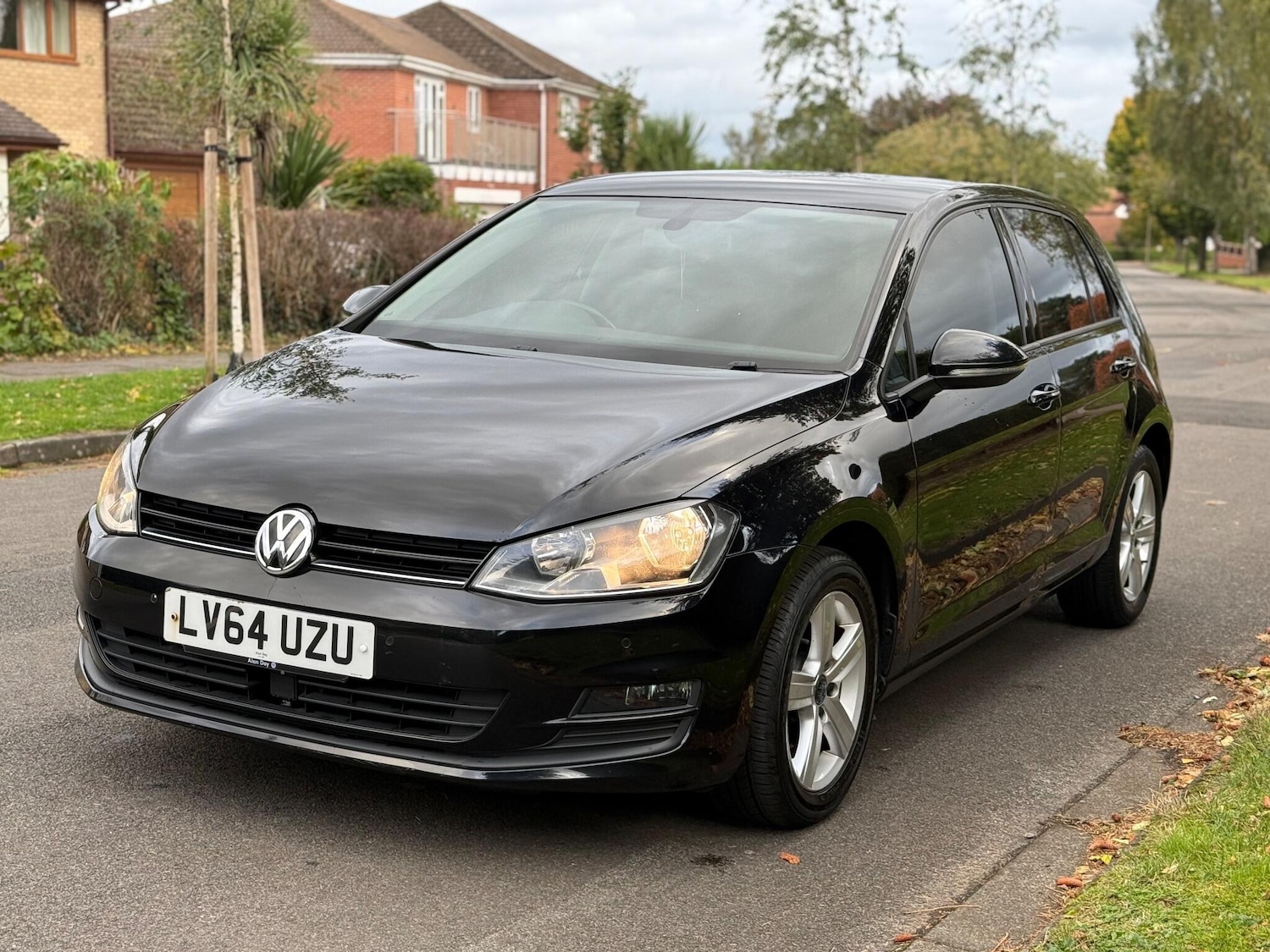 Used Volkswagen Golf 2014 for sale - 76560890: Photo 3