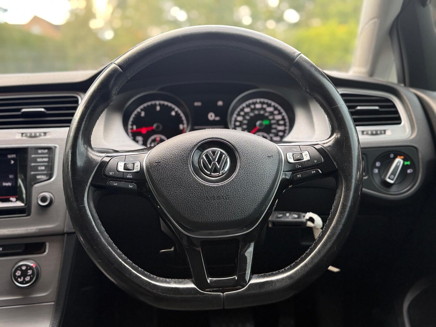 Used Volkswagen Golf 2014 for sale - 76560890: Photo 33