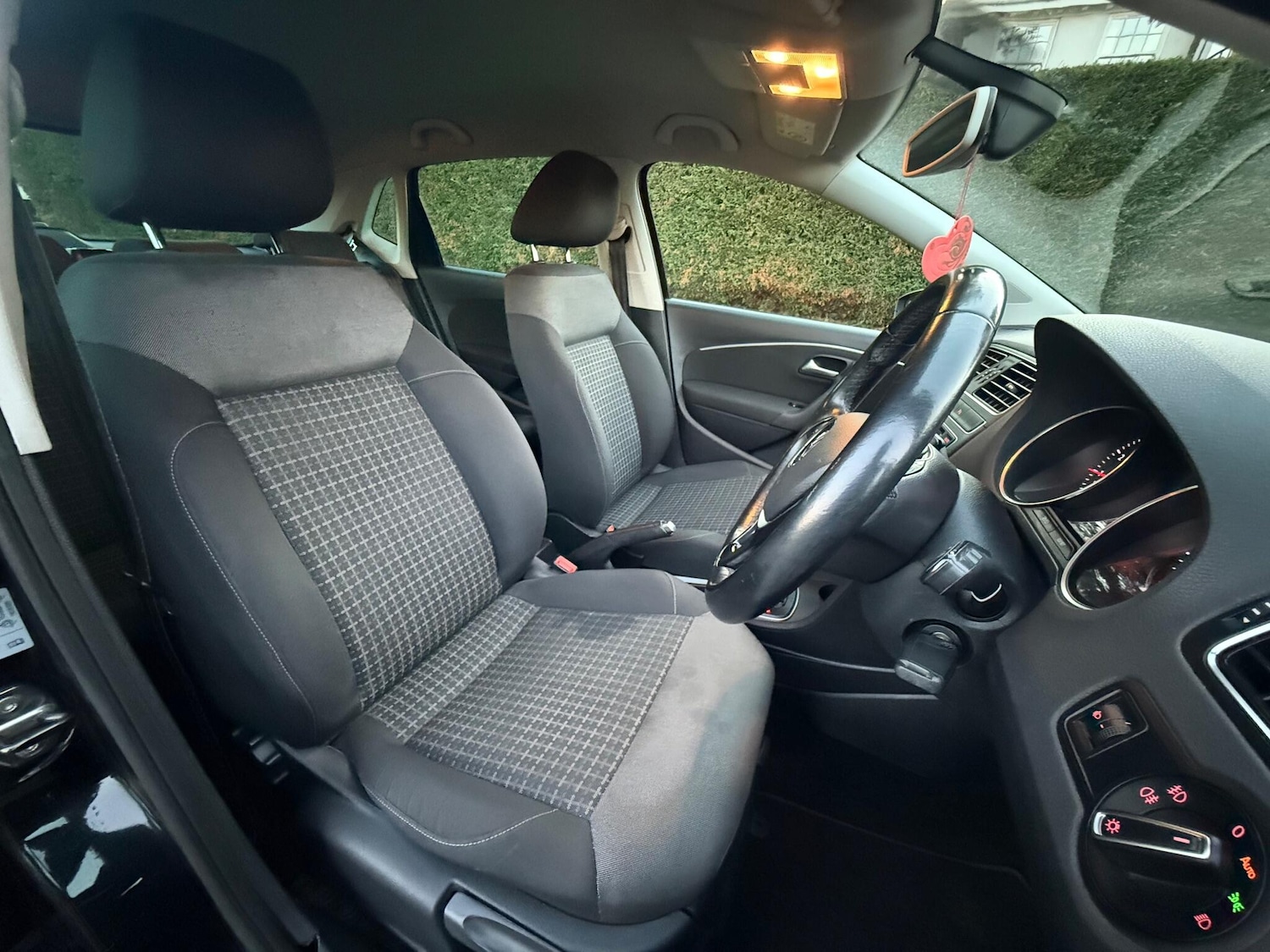 Used Volkswagen Polo 2017 for sale - 76765998: Photo 14