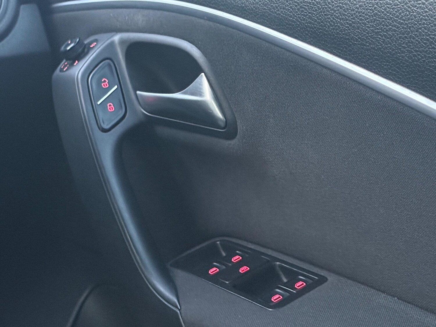 Used Volkswagen Polo 2017 for sale - 76765998: Photo 18