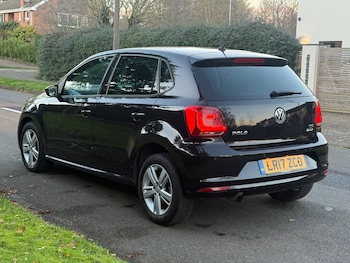Used Volkswagen Polo 2017 for sale - 76765998: Photo
