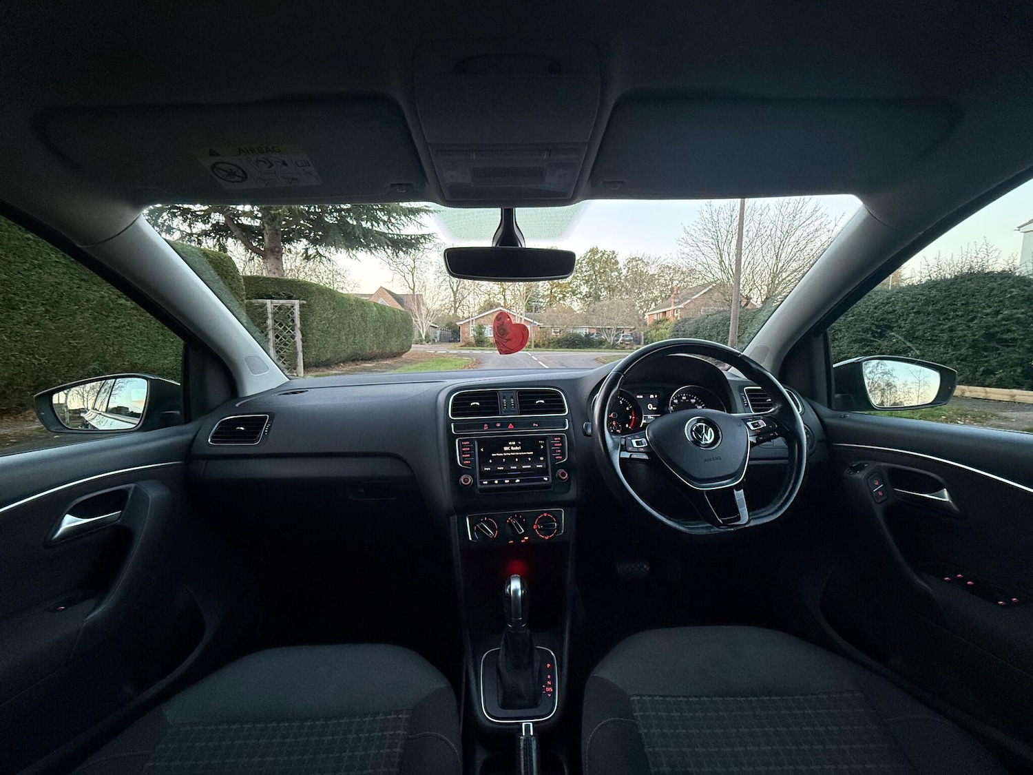 Used Volkswagen Polo 2017 for sale - 76765998: Photo 8