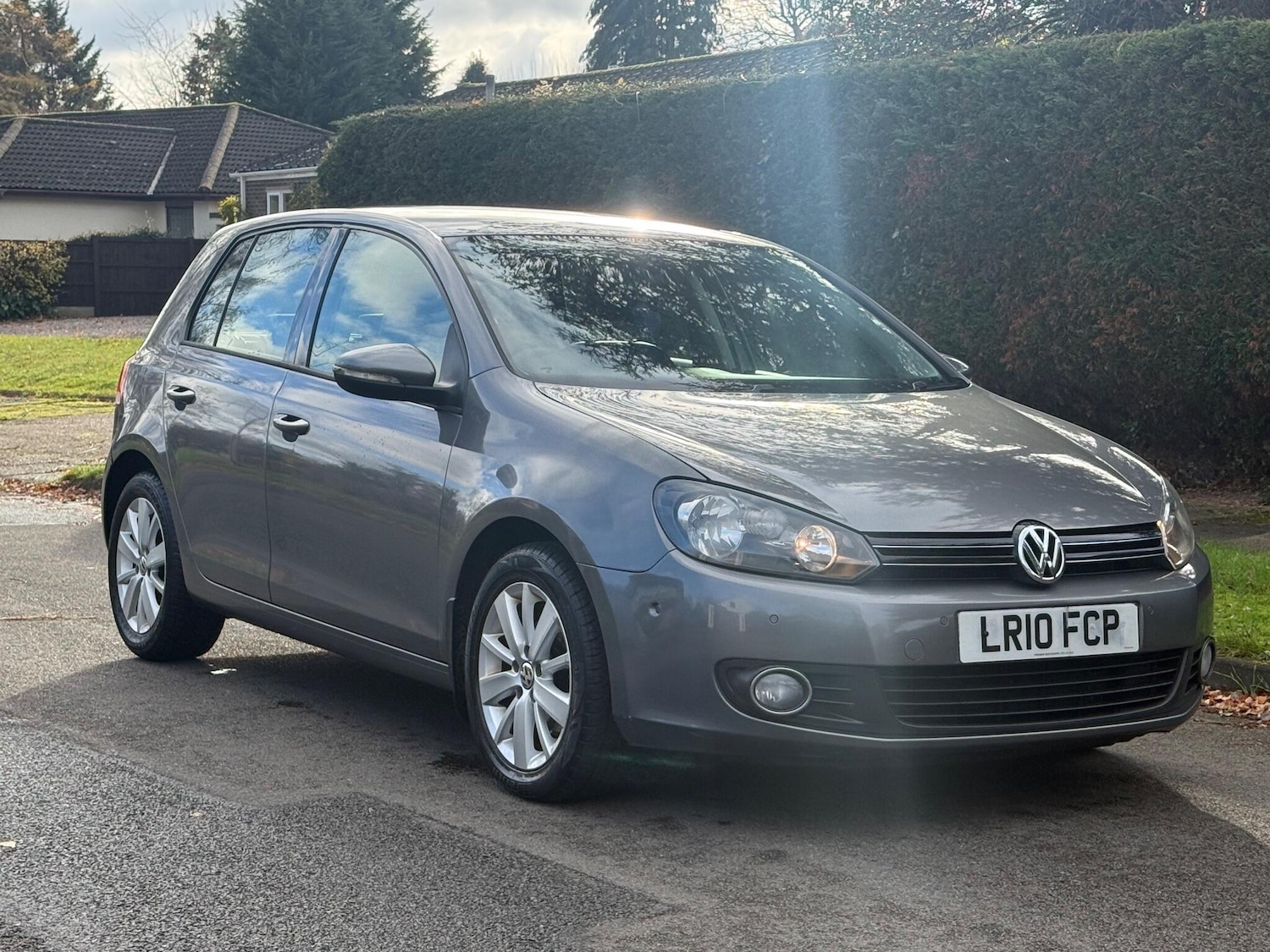 Used Volkswagen Golf 2010 for sale - 76633364: Photo 1