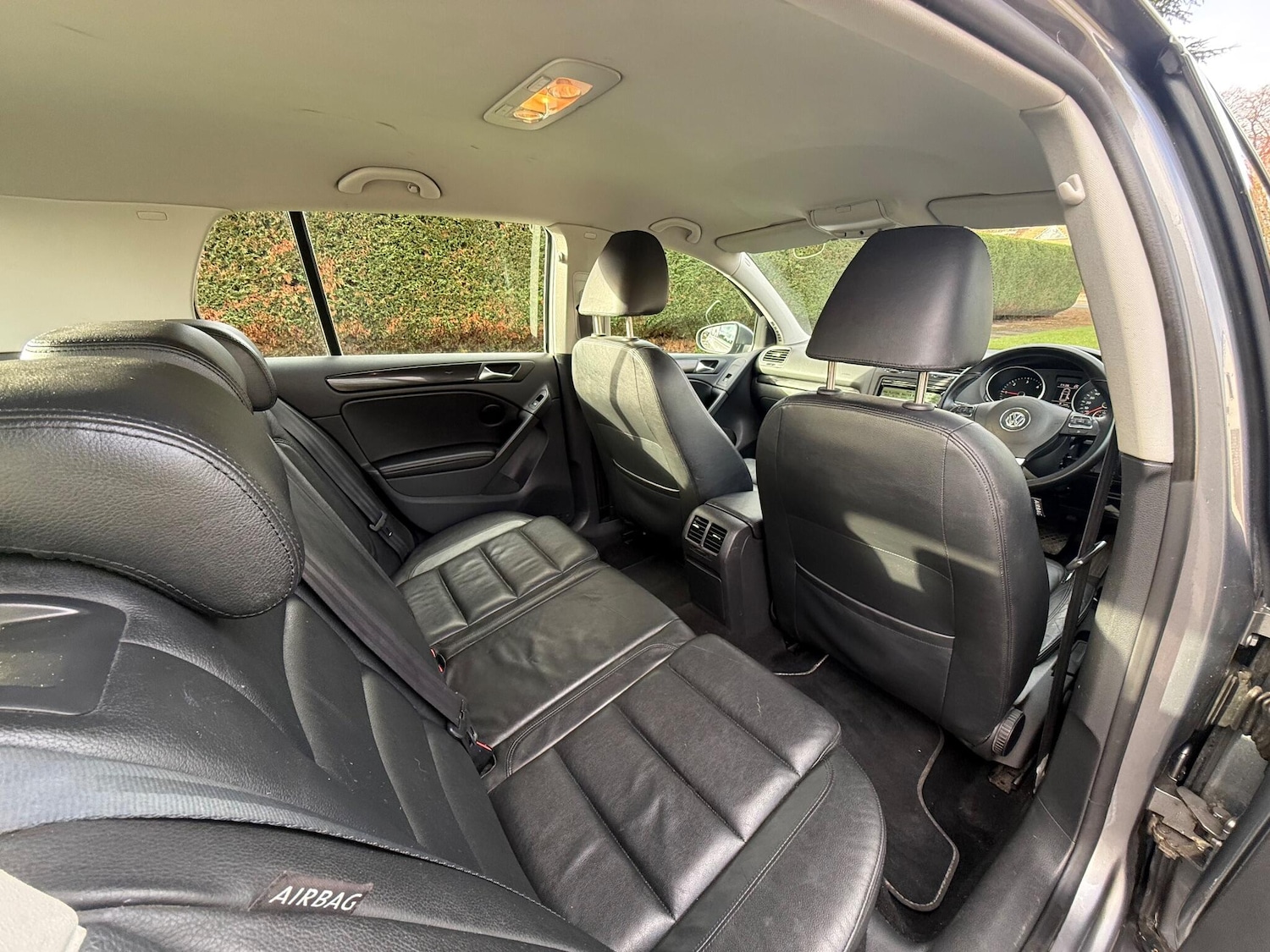 Used Volkswagen Golf 2010 for sale - 76633364: Photo 16