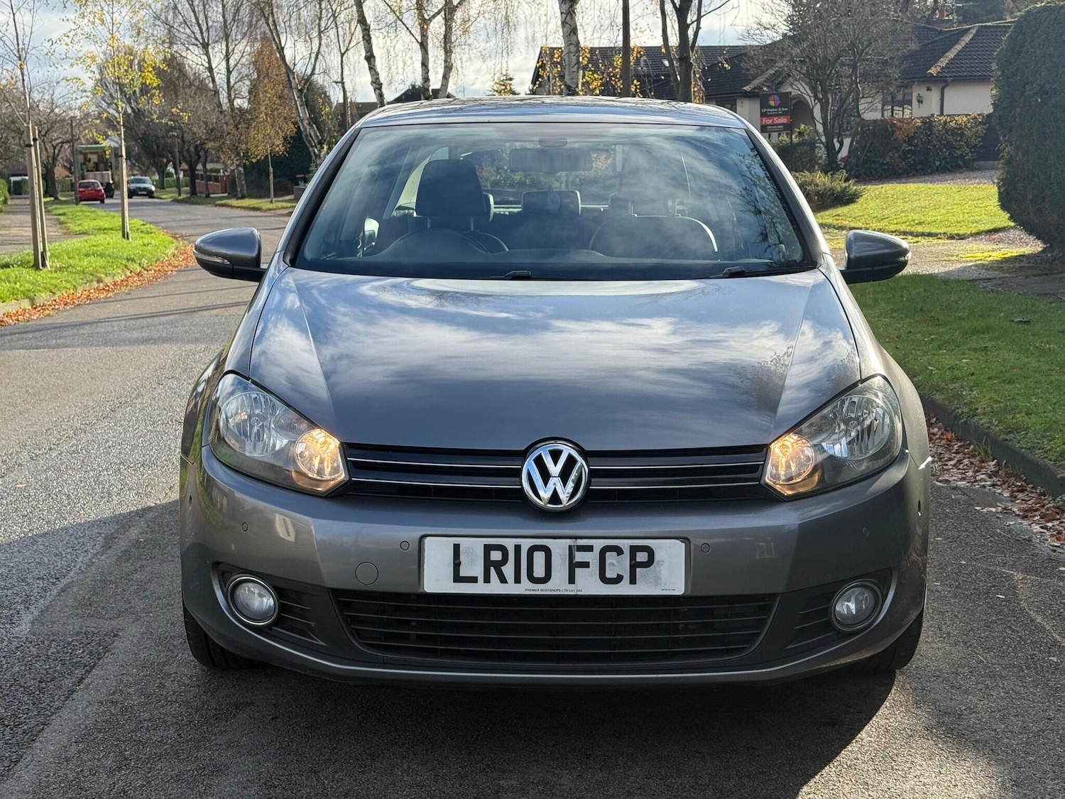 Used Volkswagen Golf 2010 for sale - 76633364: Photo 2