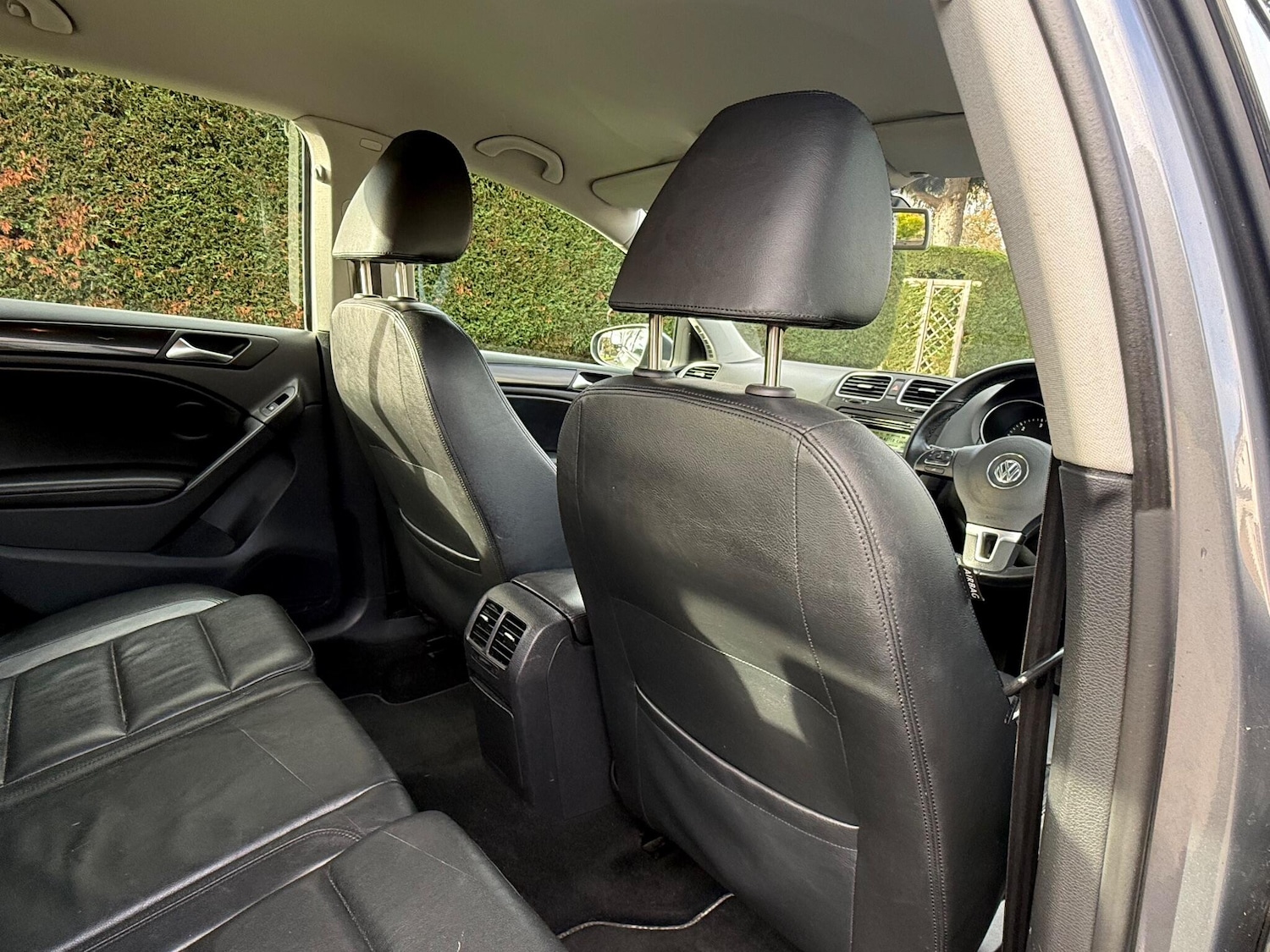 Used Volkswagen Golf 2010 for sale - 76633364: Photo 21