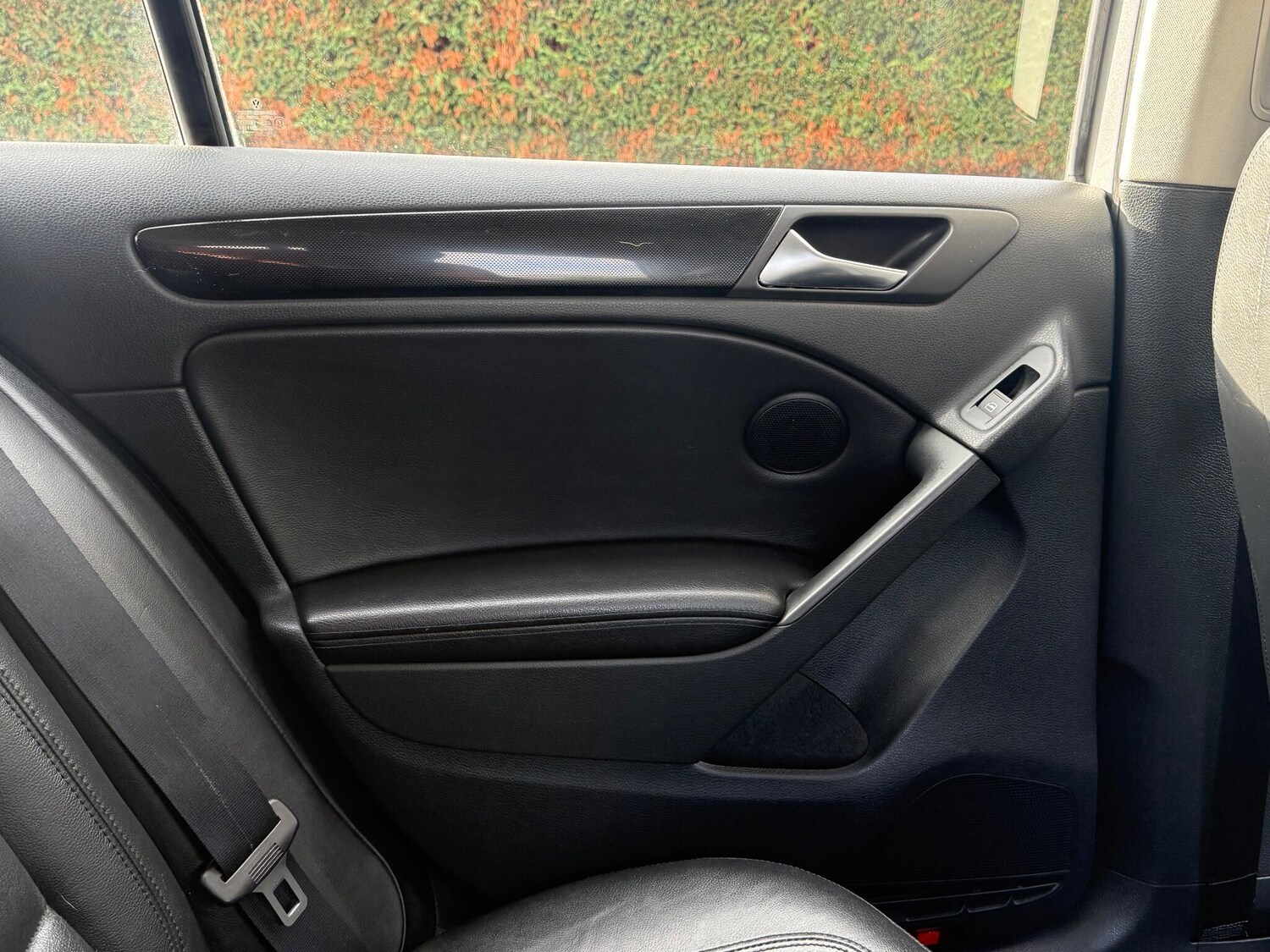 Used Volkswagen Golf 2010 for sale - 76633364: Photo 26