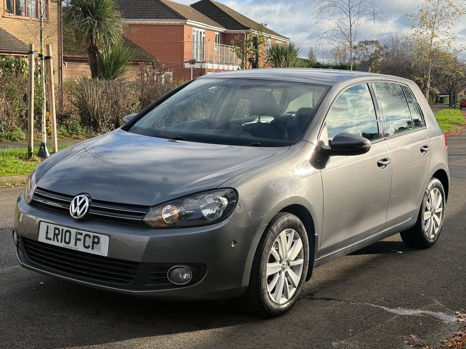 Used Volkswagen Golf 2010 for sale - 76633364: Photo 3