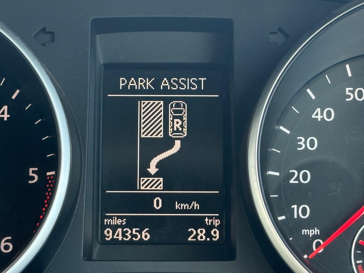 Used Volkswagen Golf 2010 for sale - 76633364: Photo 31