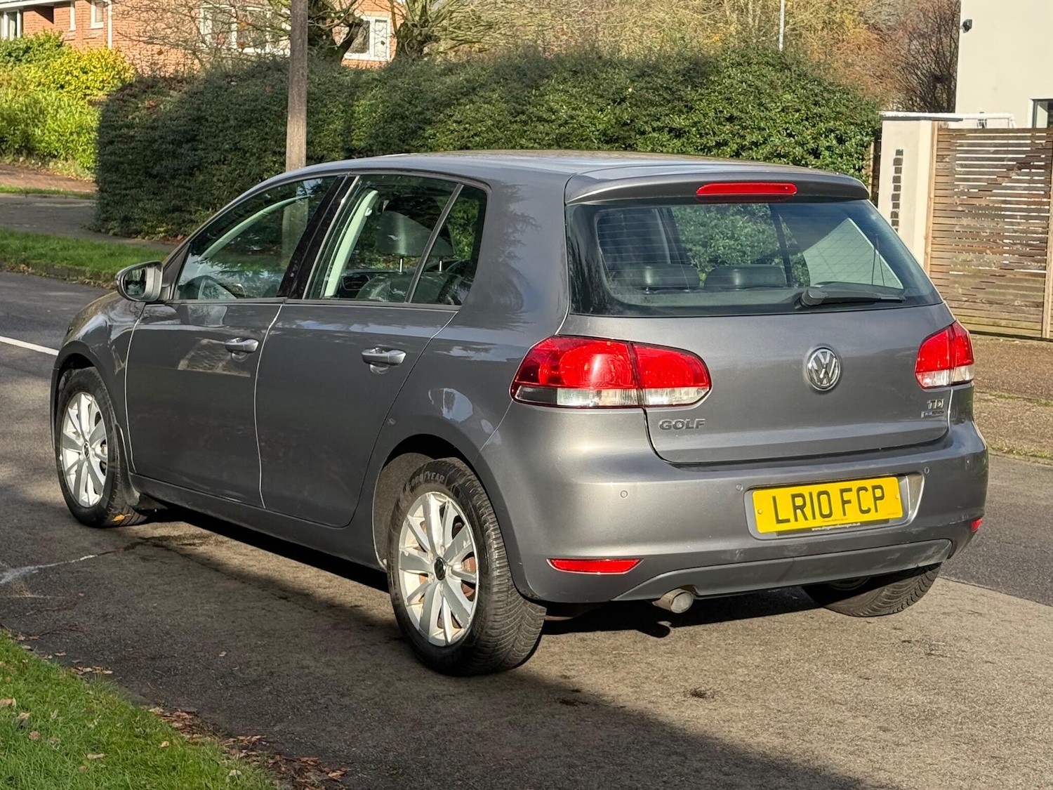 Used Volkswagen Golf 2010 for sale - 76633364: Photo 4