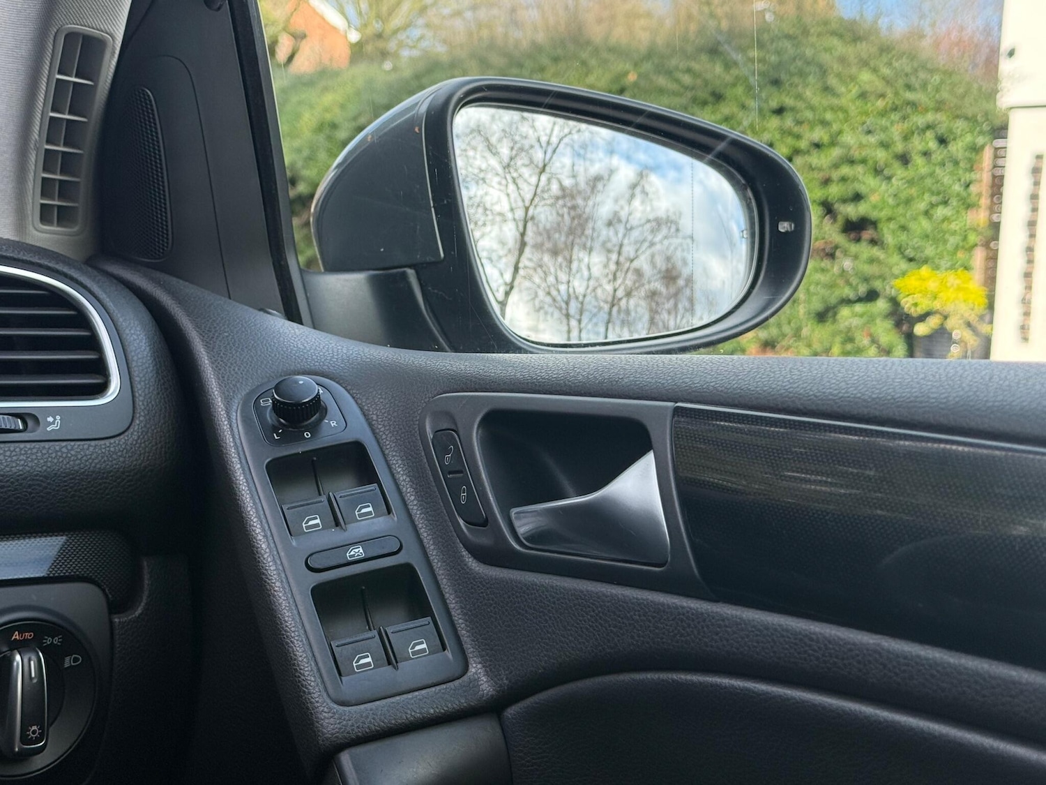 Used Volkswagen Golf 2010 for sale - 76633364: Photo 46