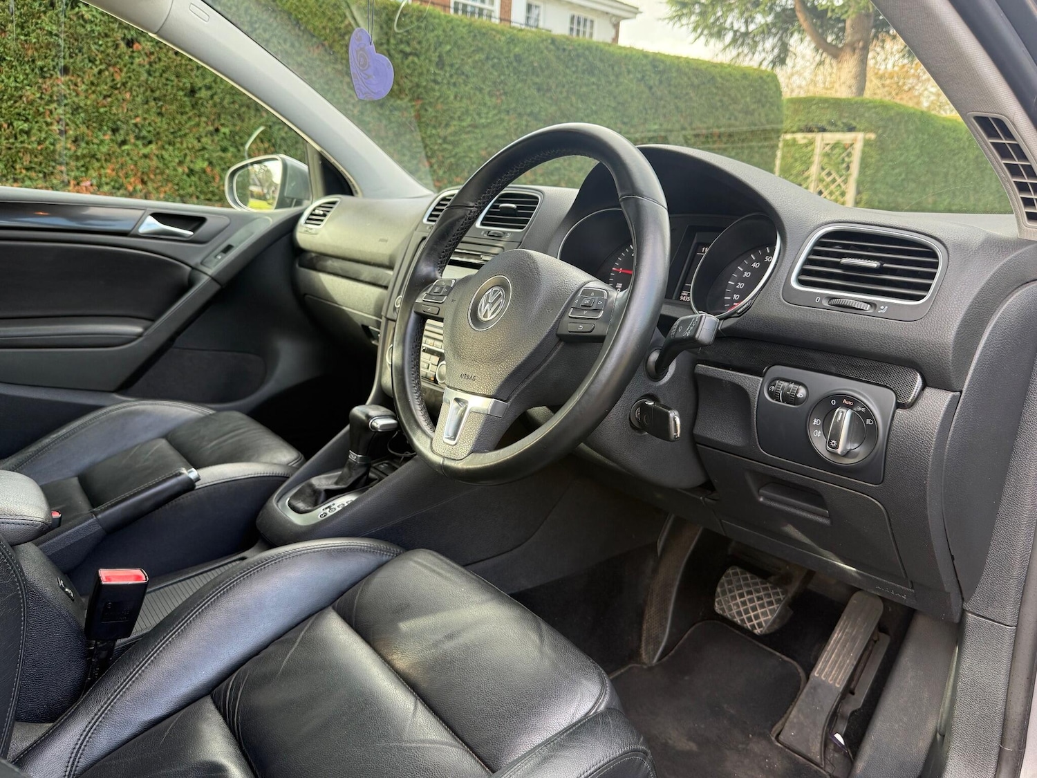 Used Volkswagen Golf 2010 for sale - 76633364: Photo 47